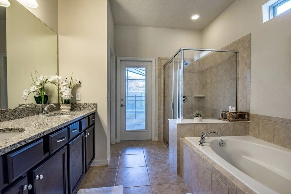 Amazing House! - Windsor at Westside - 8897RS