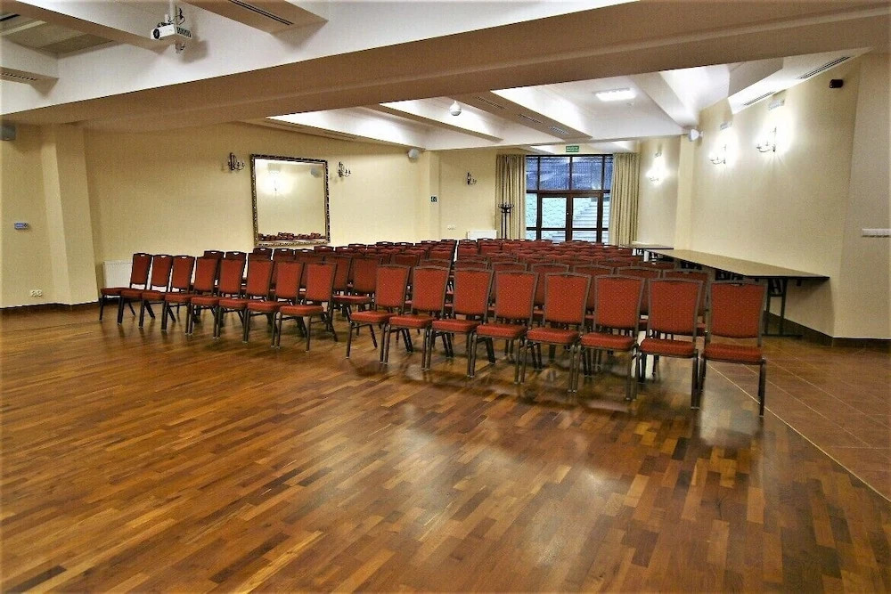 Hotel Sarmata Zespół Dworski