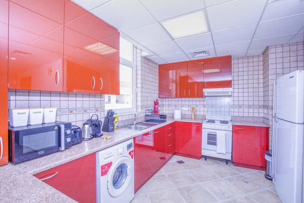 1 BR w Pool Motor-sport Themed apt