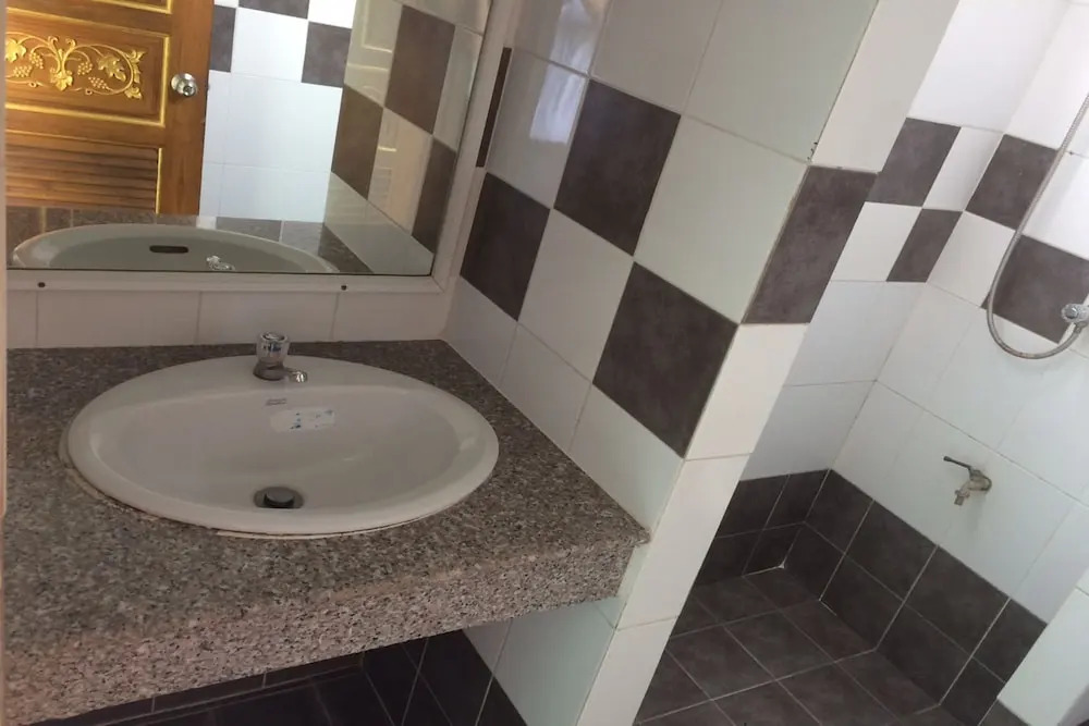 Soravit Place Apartment