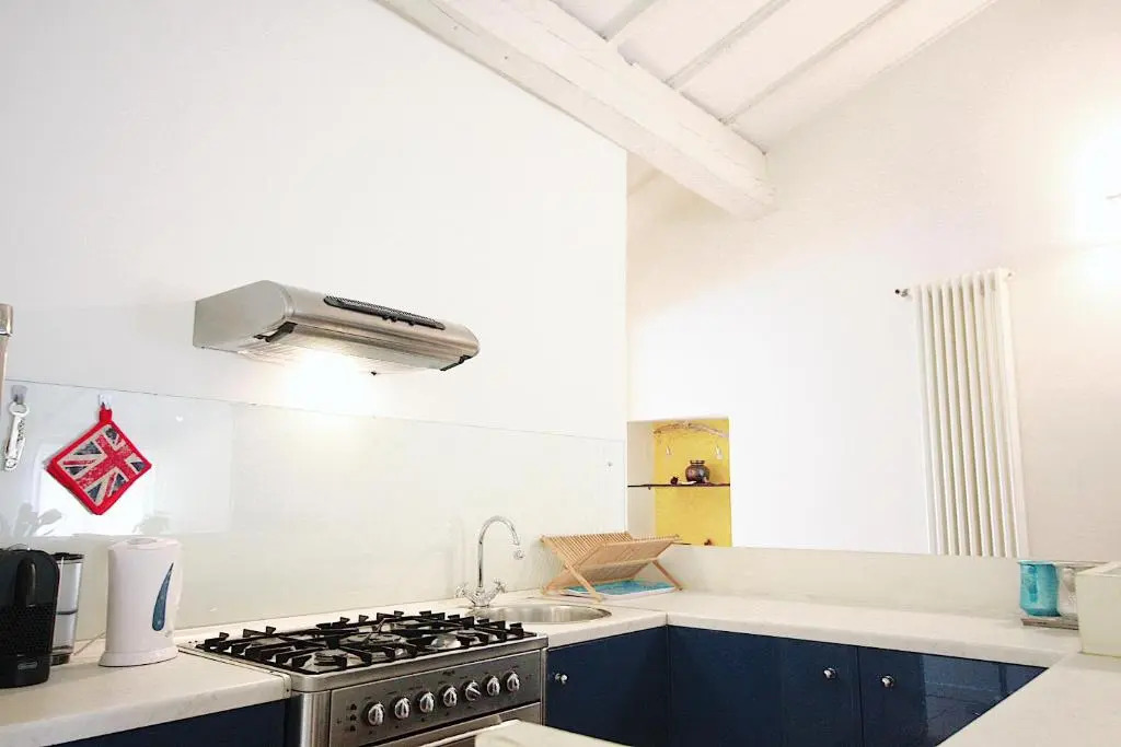 Bianco Apartment