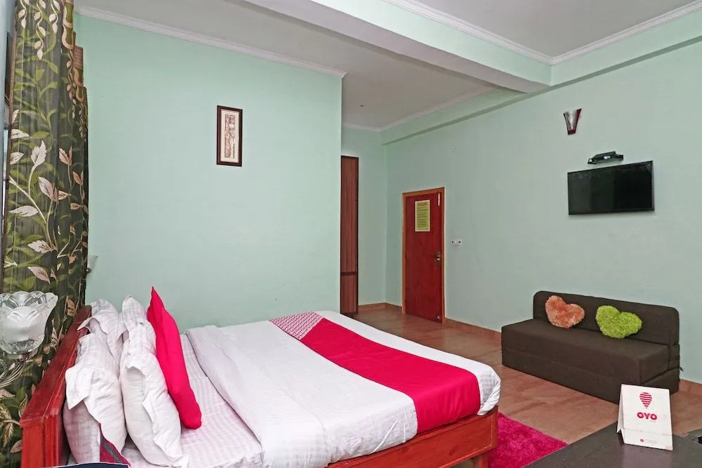 OYO 15170 Maa Gauri Resort