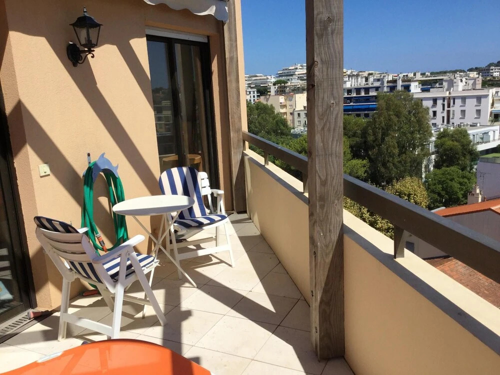 Apartment With 2 Bedrooms in Antibes, With Wonderful sea View and Terr