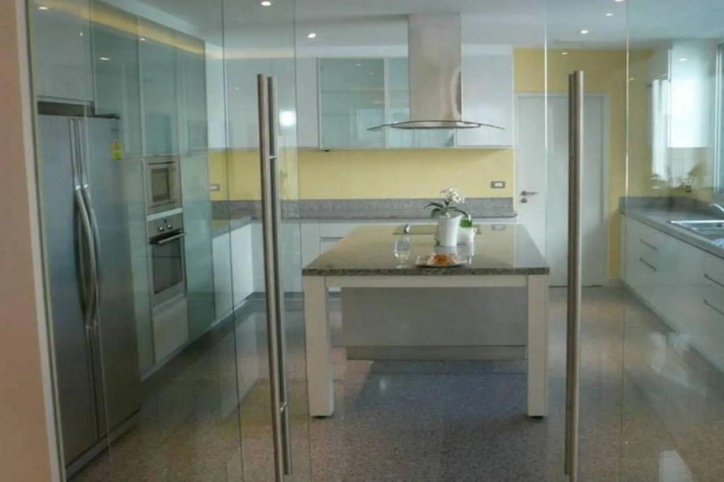 Seven Place Executive Residence