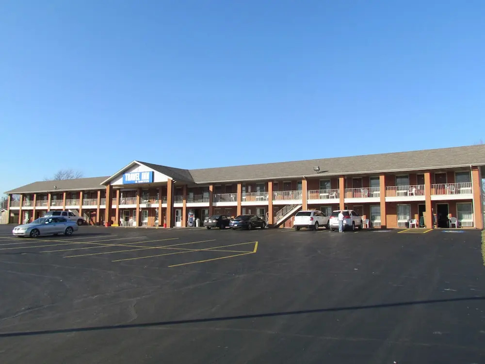 Lighthouse Inn Motel