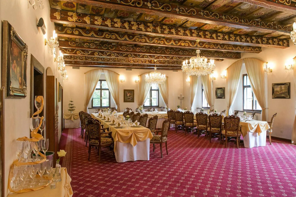 LH Hotel Gold