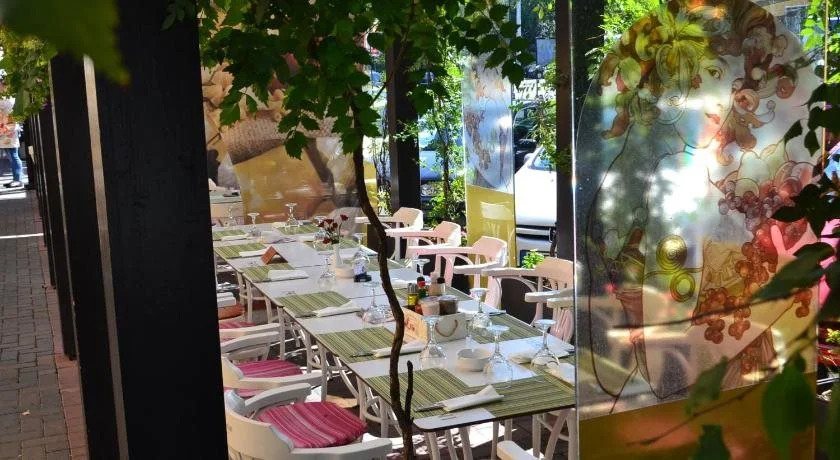 Hotel Les Jardins Carol