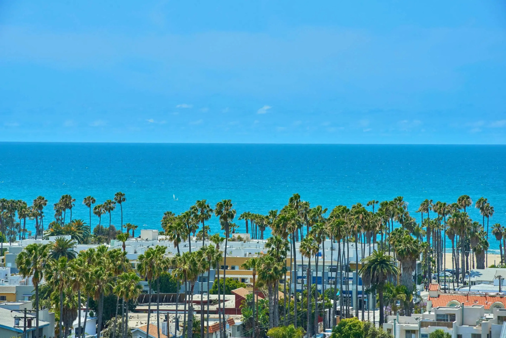 Hyatt Centric Delfina Santa Monica