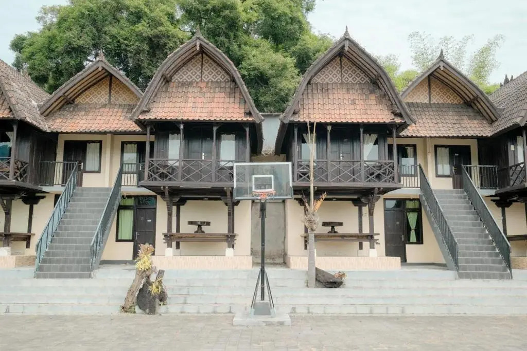 Resto Apung and Bungalow Kedisan Batur Lake View RedPartner