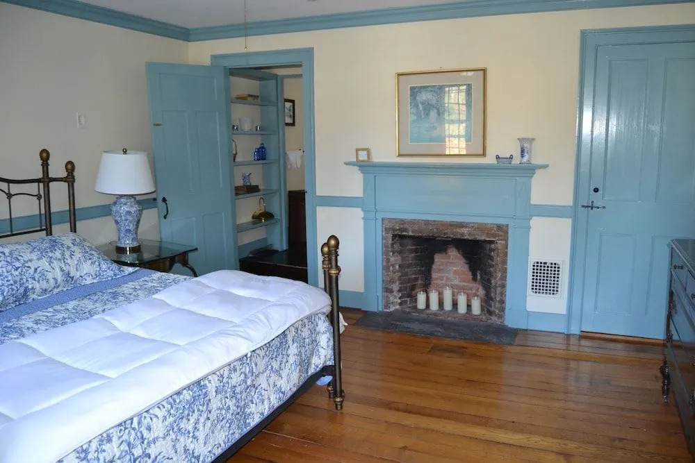 The Evergreen Inn