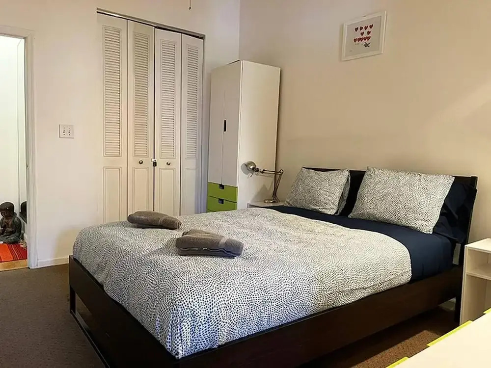Lovely two Bedroom With Patio!
