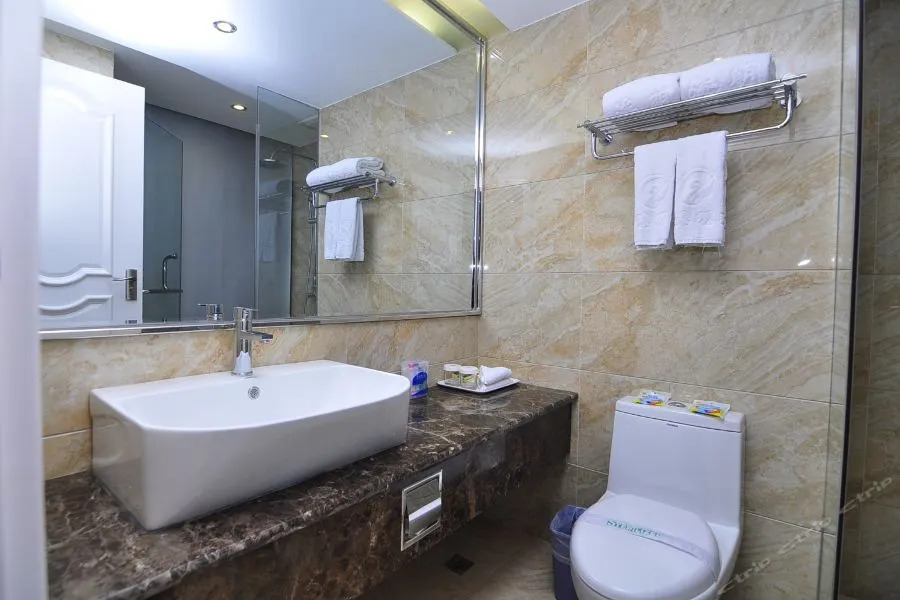Kunming Baohai Mingzhu Hotel