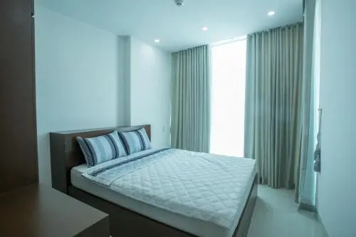 R  R Apartments
