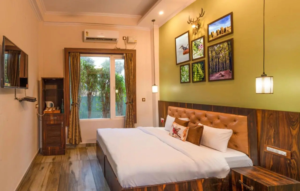 Srina Vilas, Corbett