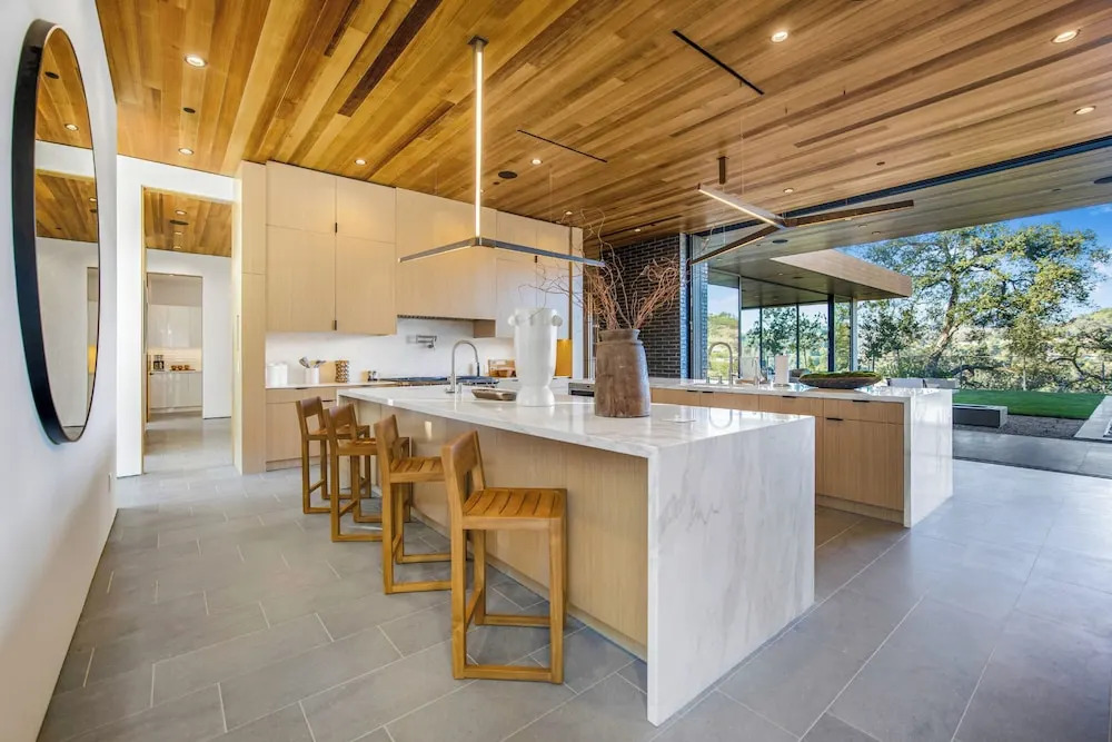 Oak Pass Manor: Indoor-outdoor Luxury With Pool, Sauna & Panoramic Views