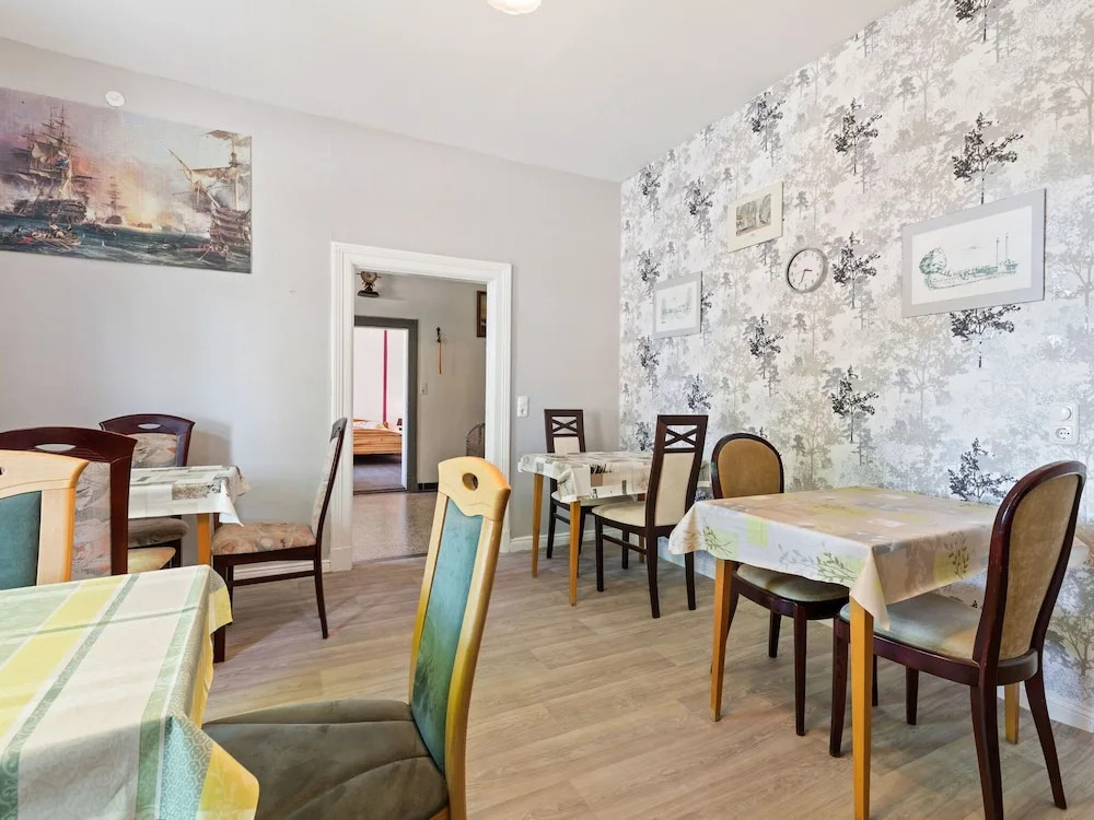 Alluring Apartment in Klein Pravtshagen With Garden