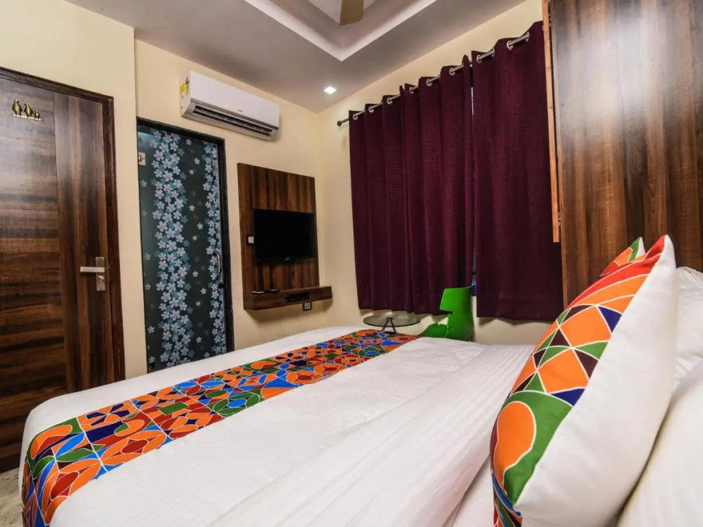 Hotel Dollar Inn