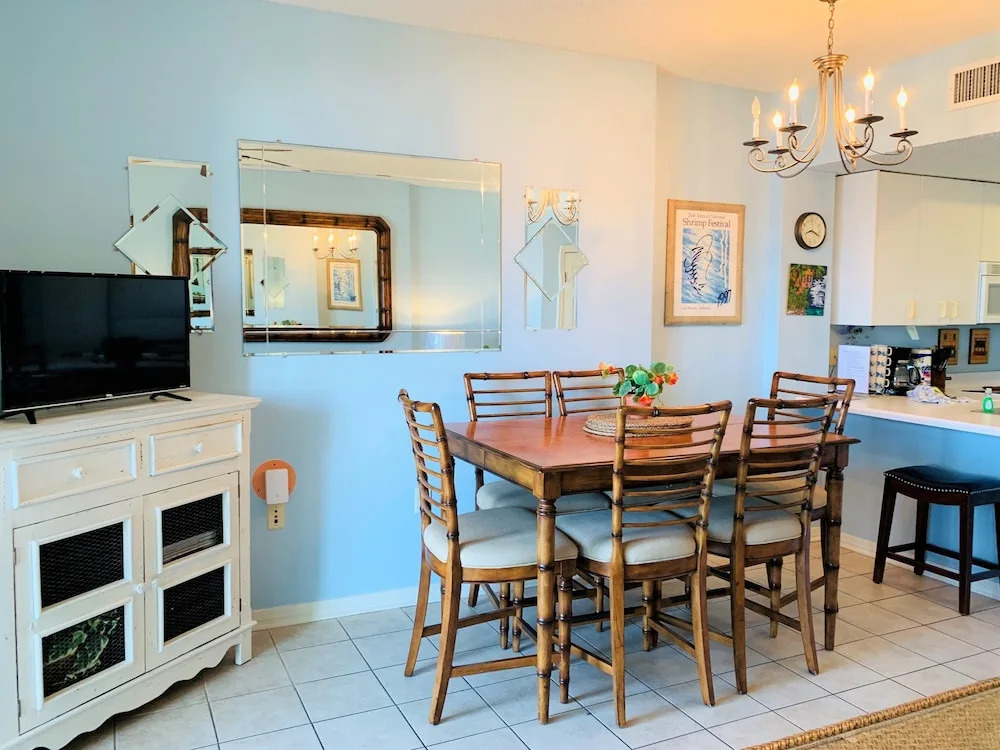 Tidewater 803 - 1 Br Condo