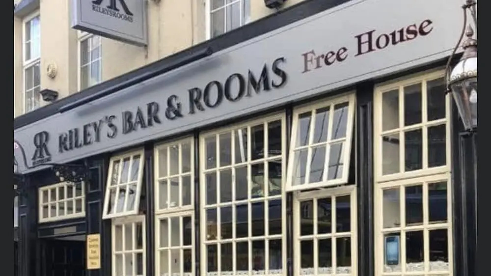 Brownlows Inn Rooms formerly Rileys Rooms