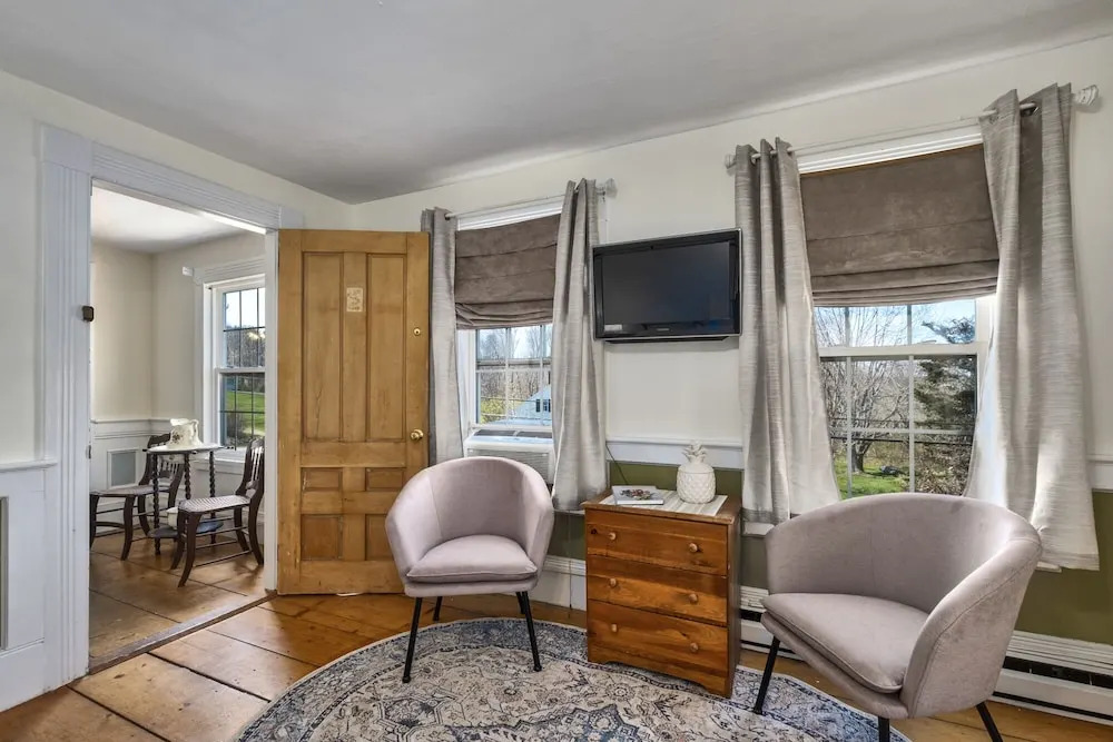 Youngtown Inn