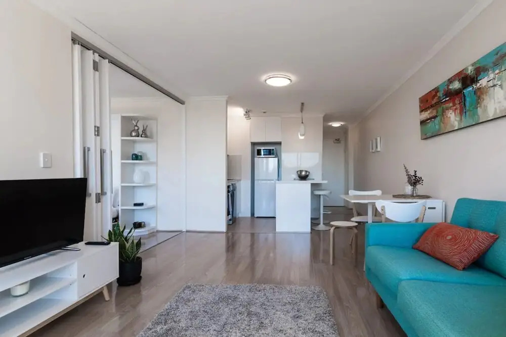 New Modern Apartment in Central Location