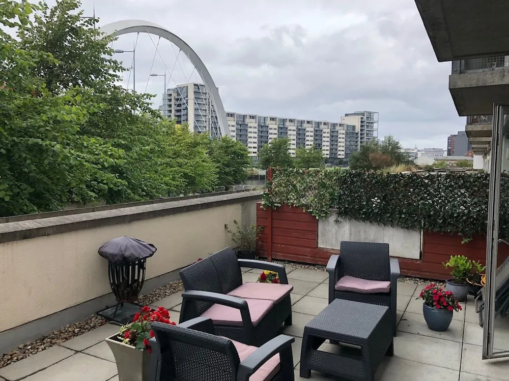 Hydro SECC Apartment