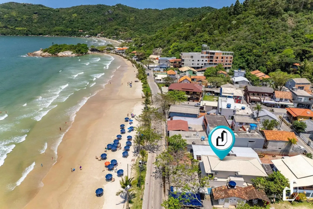 Seu espaço à beira-mar com três suítes