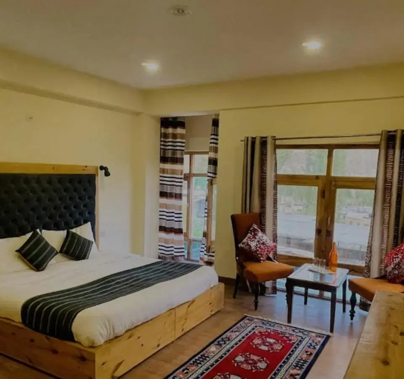 Hotel DE Suzain-Leh