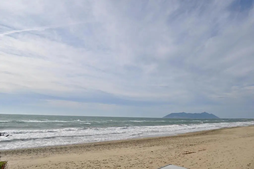 Sand 228 Home