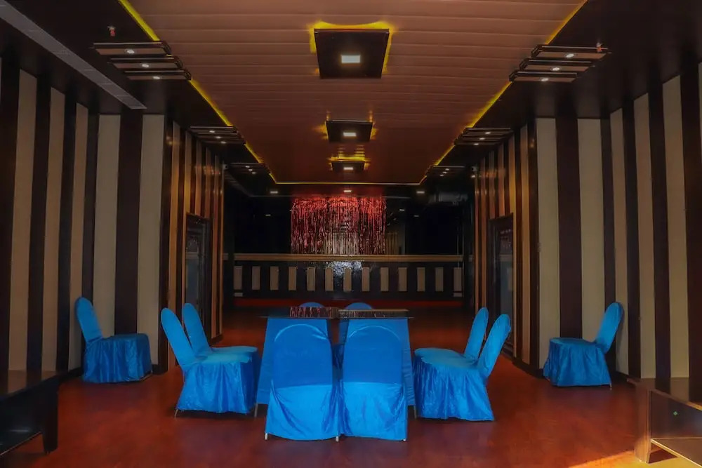 TR'S Edifice - A Luxury Guest House