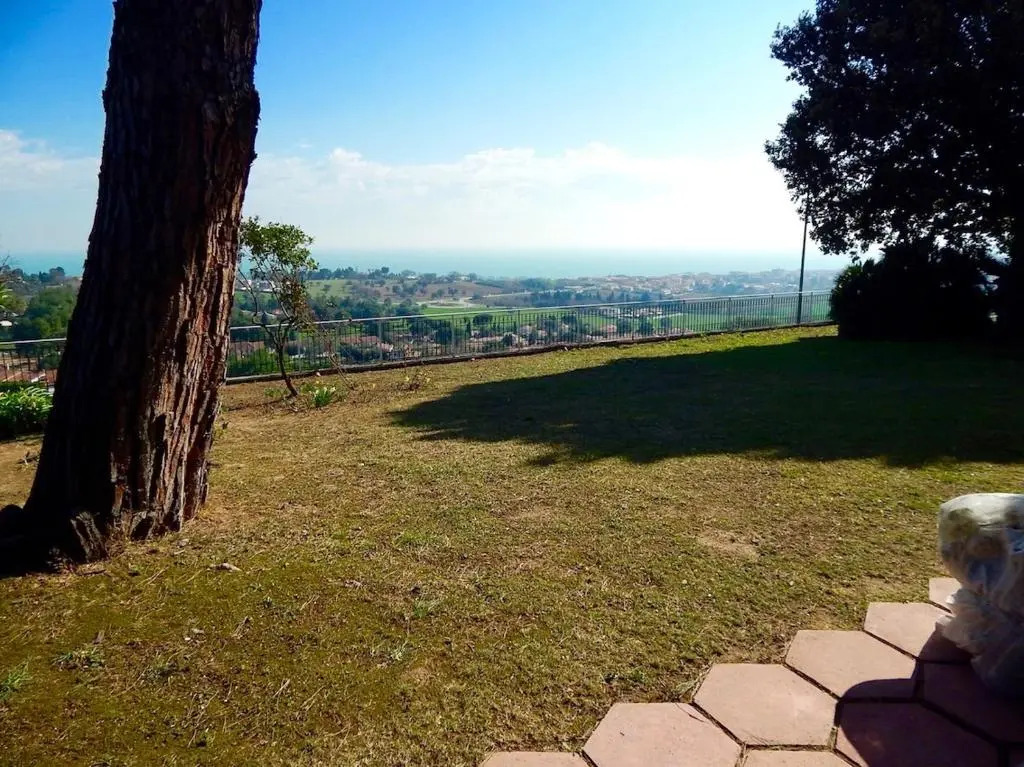 Villa vista mare a Numana - N147