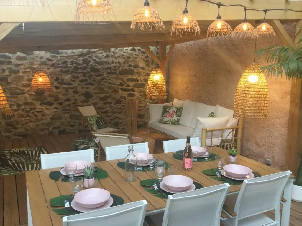 La Boheme. Maison de Village Cosy, Jardin Et Spa.