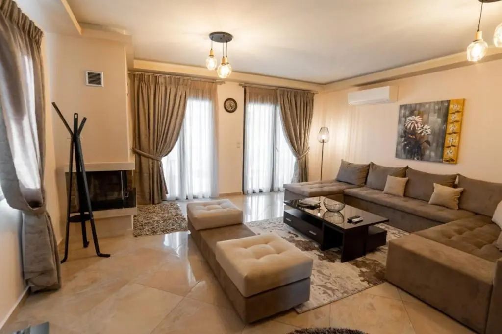 Meteora 360 apartment