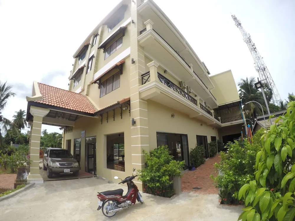 Blue Diamond Hostel