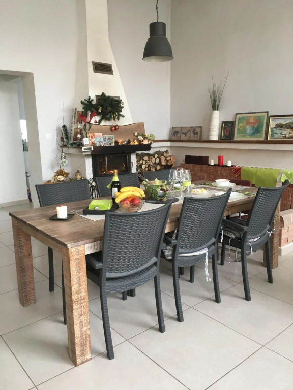 Bulhotel house with garden