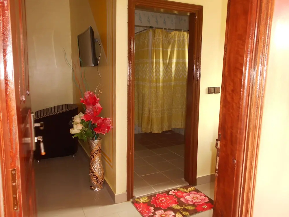 Hotel Ayenou