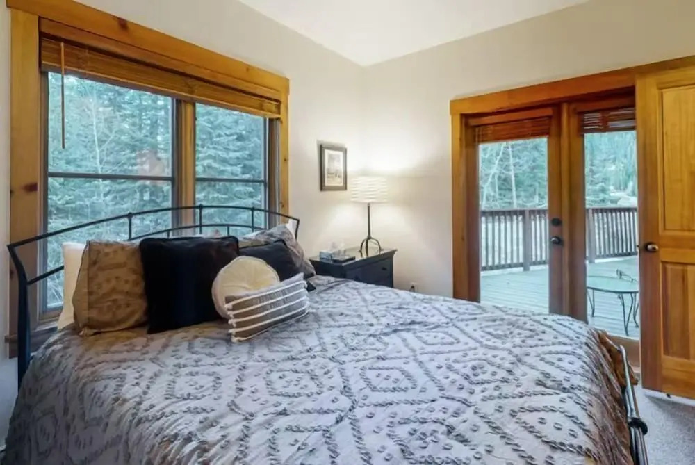 4 Bedroom Townhome In East Keystone Along Shuttle Route To River Run Village