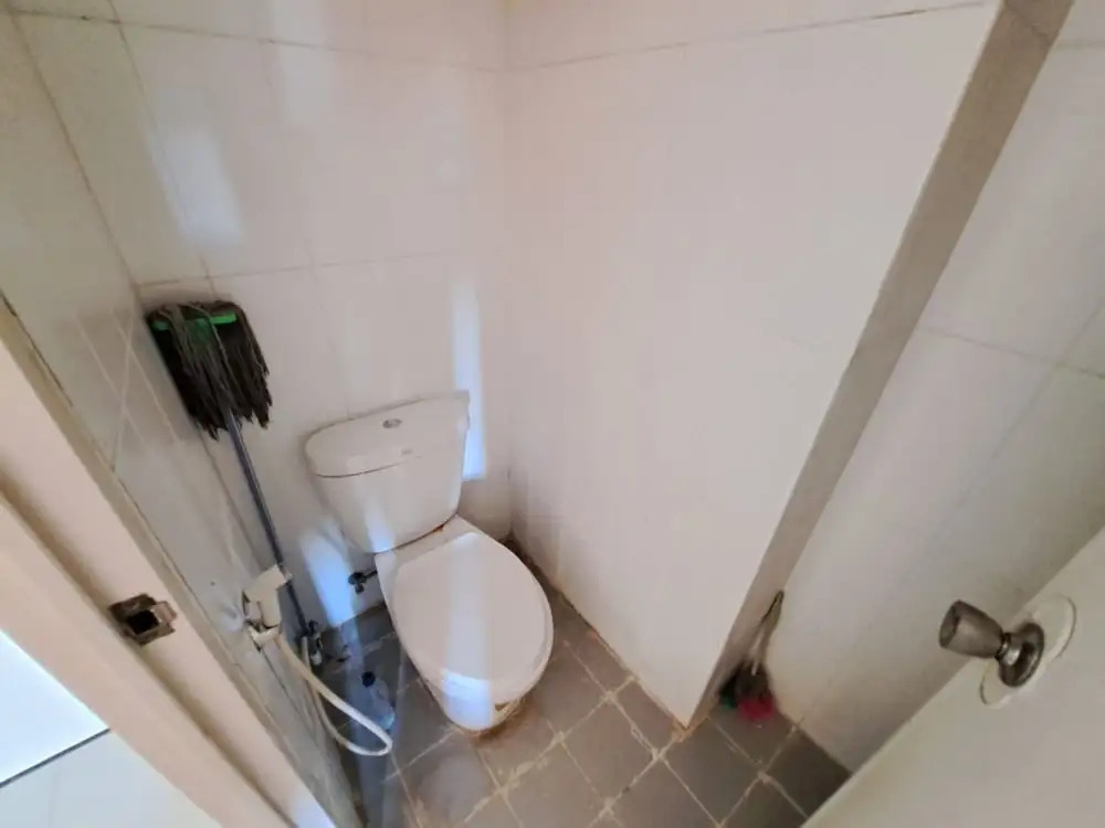OYO Life 93139 Apartemen Grand Sentraland By Evi