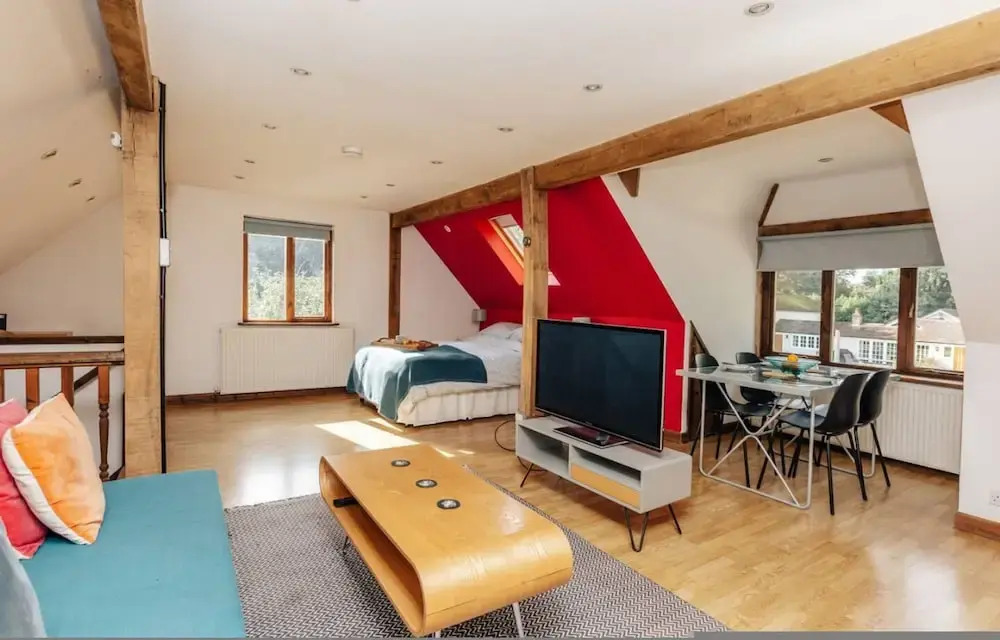 Redwood Retreat - From 110 Per Night