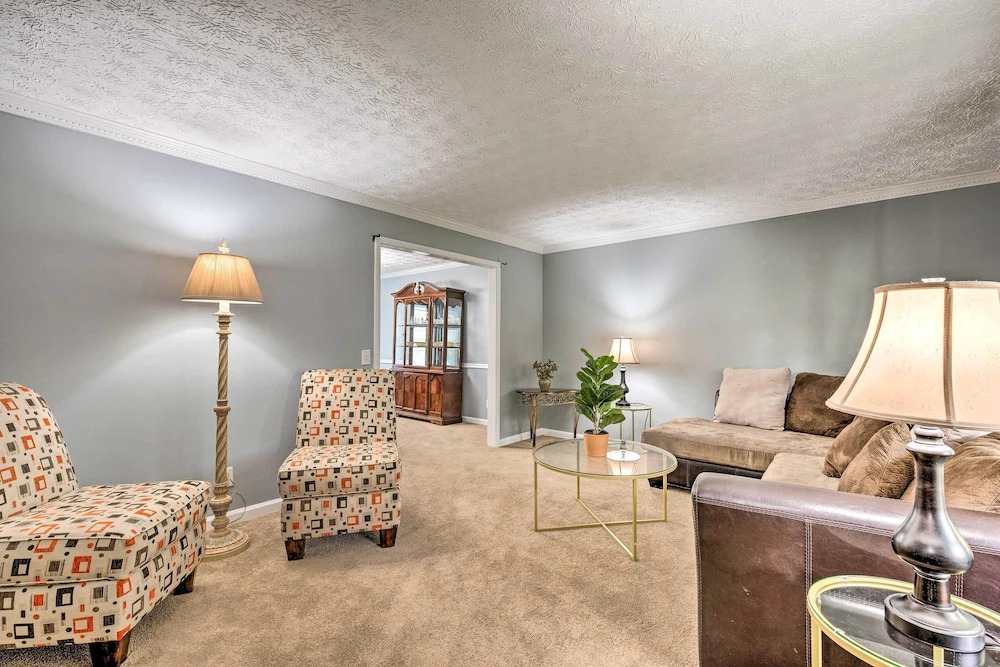 Charming Marietta Home ~ 7 Mi to Downtown!