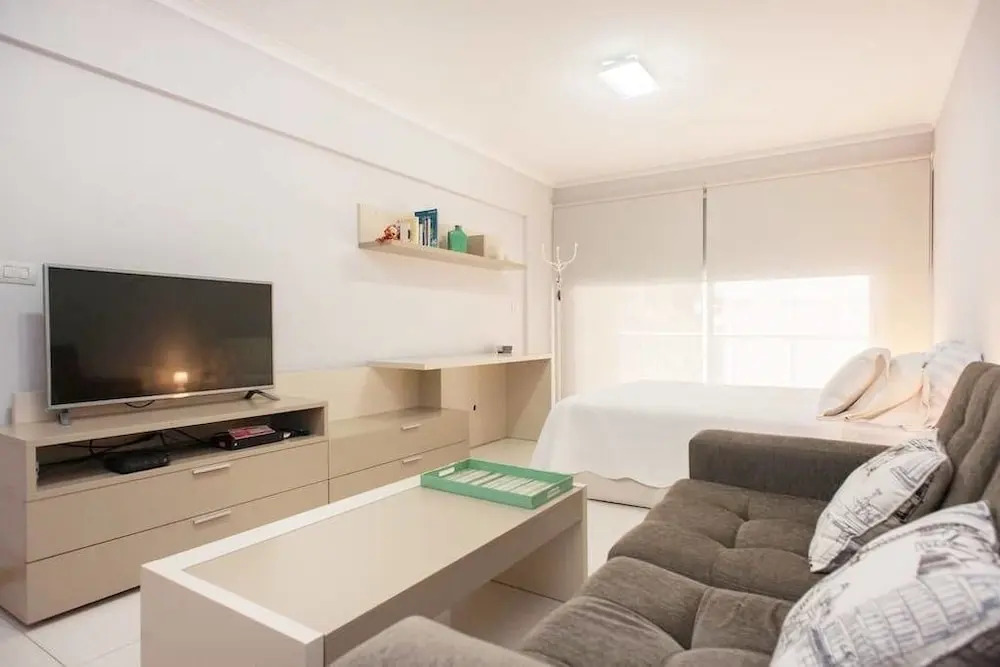Beautiful and sunny studio by Sofacama