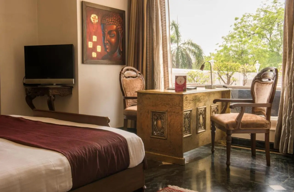 Hotel Diplomat