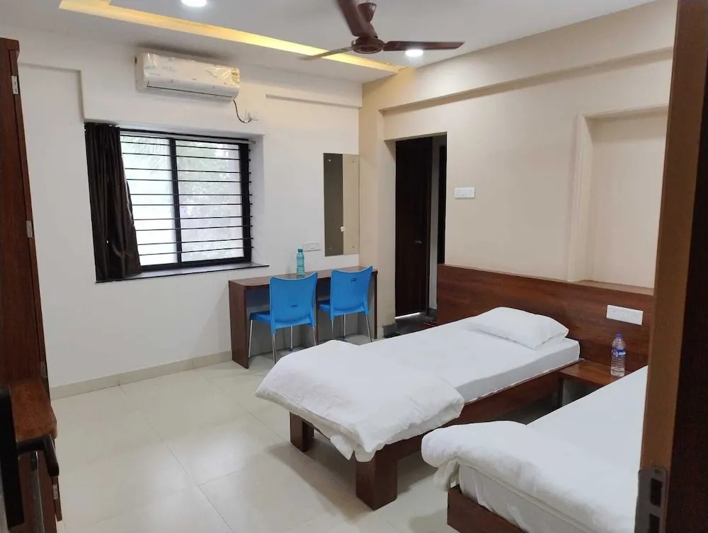 DatsunG Studios Near Pune Airport