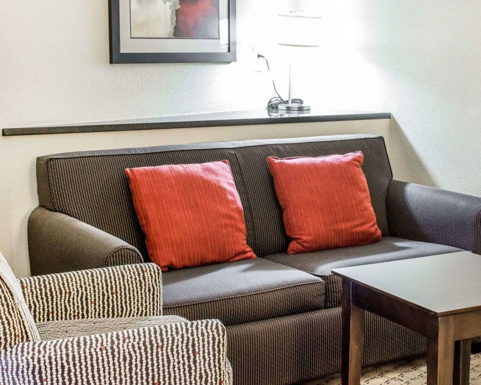 Comfort Suites Wilson - I - 95