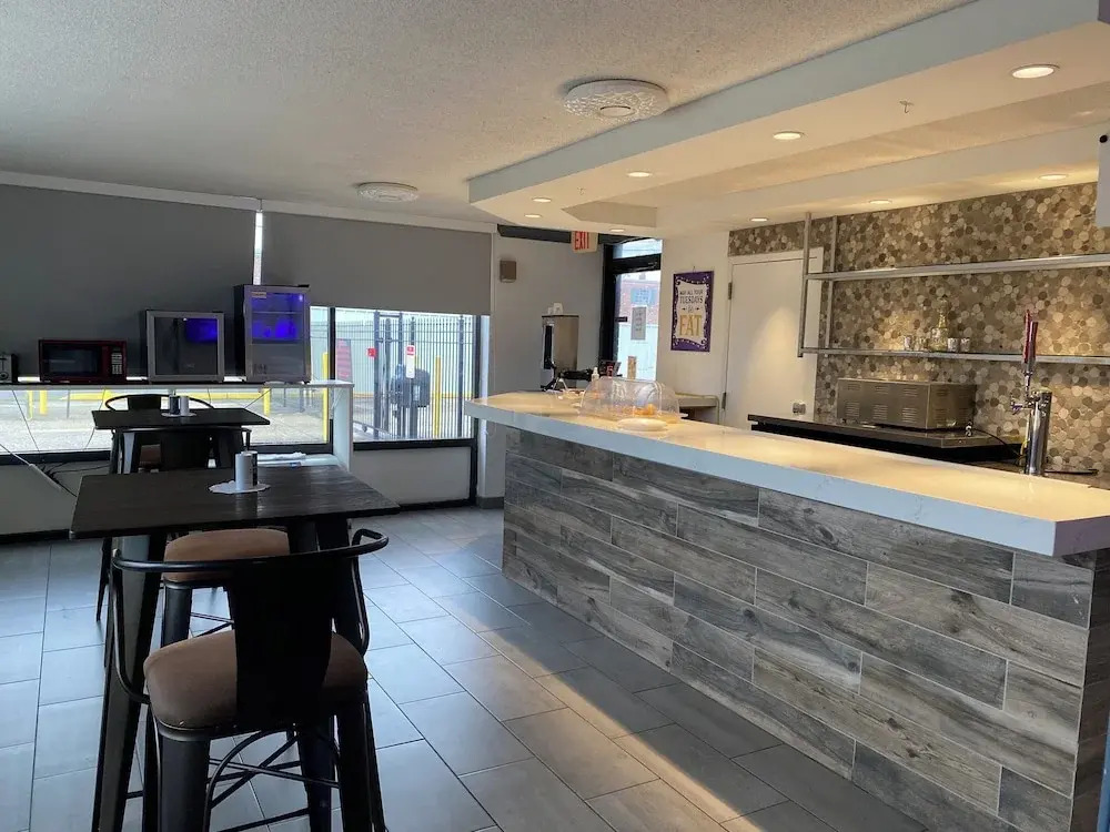 Hotel 10 Extended Stay