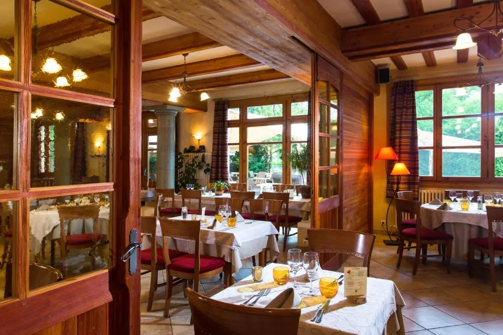 Logis Hôtel Les Peupliers
