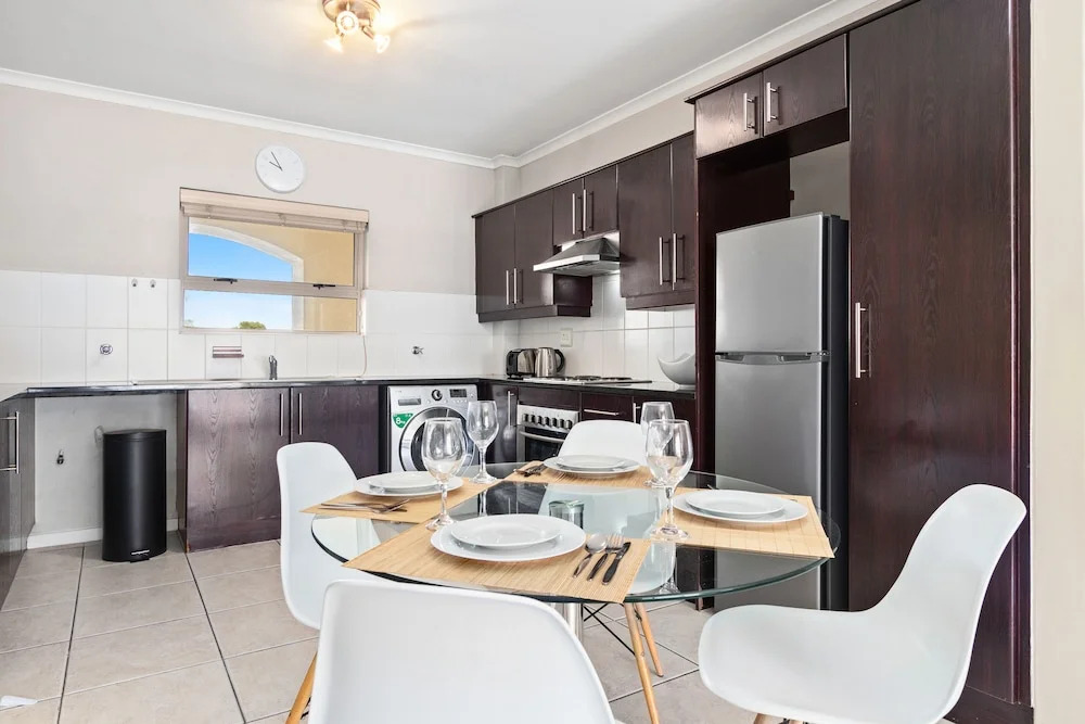 Bougain Villa CB206