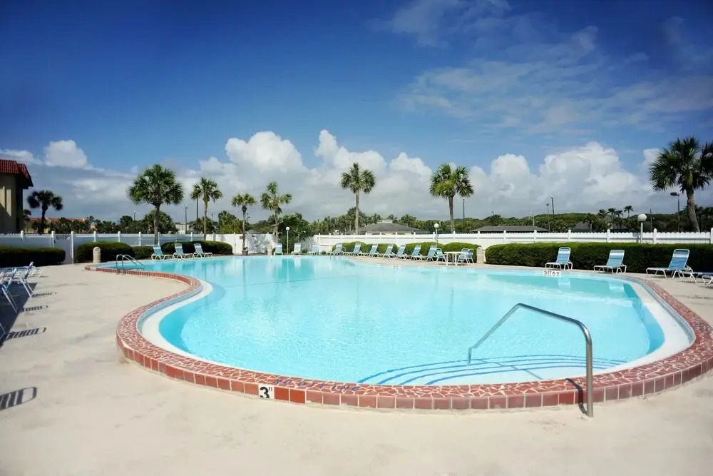 Lovely Oceanside Home W/outdoor Shower/free Wifi/shared Pool/hot Tub/tennis/ac