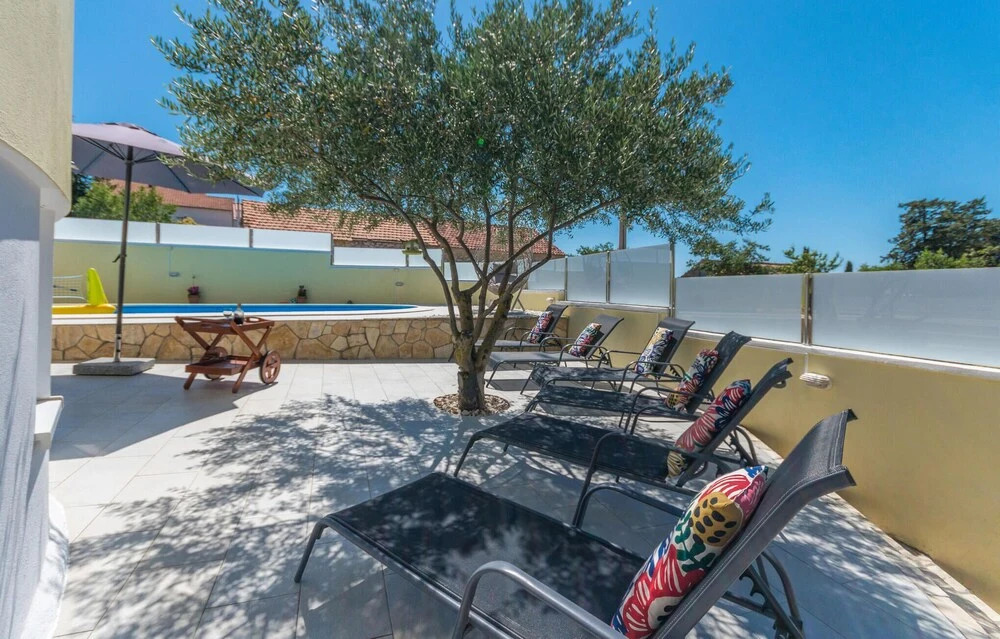 Beautiful Home in Zadar With Outdoor Swimming Pool, Wifi and 4 Bedrooms