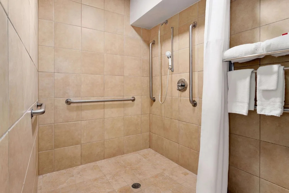 Econo Lodge Blackwell I 35